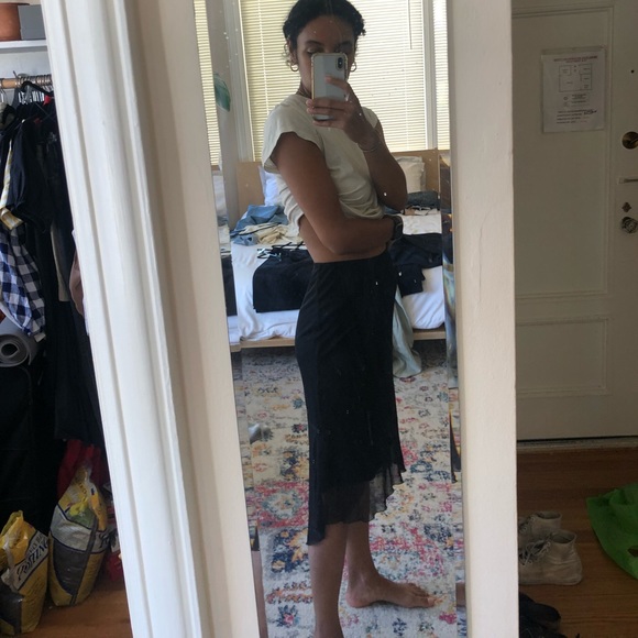 ❌SOLD❌Vintage high low slip skirt - Picture 2 of 3